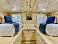 Cabin #4 Lake Nahwatzel Resort - New Tiny Cabin! - Alppimaja