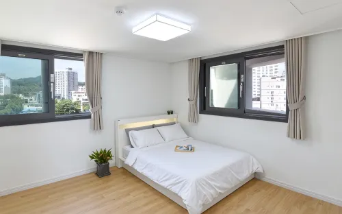Busan En Ce Moment Pension - مبيت وإفطار