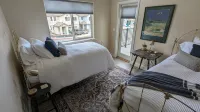 Luxury Lakefront Escape with Stunning Views at Sparks Marina - balcony