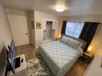 Cheerful Two Bedroom Bungalow Newly Remodeled! Arcade games, Air Hockey Table. - Boutique