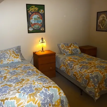 Stay In The Heart Of Bend, Walk Everywhere!
