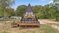 Mountain’s Edge by Appalachian A-Frames, Mountain View, Hot Tub, WiFi - Chalets