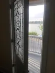 Waterfront Apartment - Downstairs Unit - Апартаменты