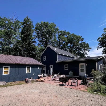 Beautiful 6 Bedroom Cabin on 1100 Acre Lake in Fryeburg Maine