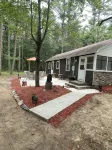 In the Heart of Hatfield- Direct access to ATV trail,  Also great for family's - 3-Star