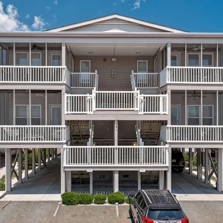 OCEANVIEW, 3 MIN WALK TO BEACH, KID-FRIENDLY, LINENS INCLUDED, FULLY STOCKED
