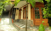 Sapta Nawa Resort 1 Gresik - فطور