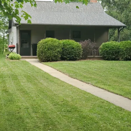 Perfect family get-away with lake front property & sandy shores on White Lake