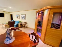 Quality, Modern Home with Lake Superior & Madeline Island Views & Sauna - WiFi