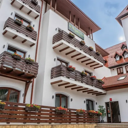 Expecto Apartments