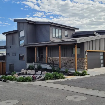 Beautiful Lakehouse on Pineview Reservoir near 3 ski resorts