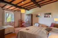 Villa in Gambassi with pool, A/C, village and restaurant at walking distance, - Wi-Fi