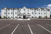 Microtel Inn & Suites by Wyndham Loveland - Pet Friendly