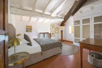 LE SCUDERIE: Villa with private pool and garden - Wifi