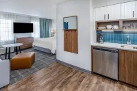 Staybridge Suites DENVER-CHERRY CREEK by IHG - parking