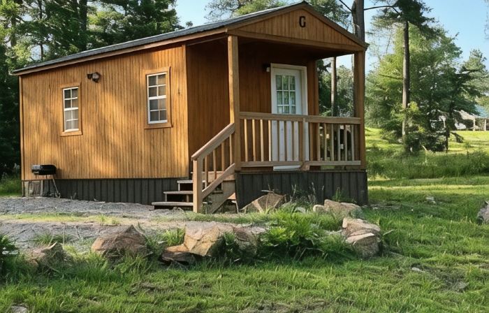 Studio Cabin – Pet-Friendly Retreat Near Lake Greeson & Kirby Landing Marina