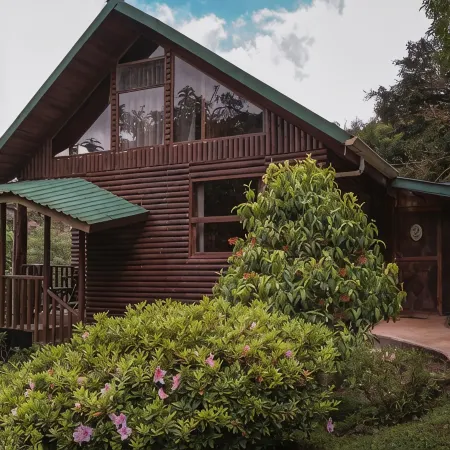 Cedrela Eco-Lodge & Restaurante