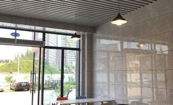 Huali Hai'an Holiday Apartment (Wuchuan Dinglongwan)