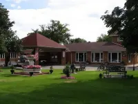 Ivy Rose Motor Inn