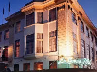 VR Hamilton Hotel in zona Riff Raff Statue