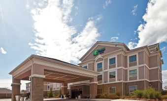 Holiday Inn Express & Suites Ada