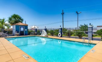 Days Inn & Suites by Wyndham Prattville-Montgomery