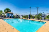 Days Inn & Suites by Wyndham Prattville-Montgomery Hotels in Prattville