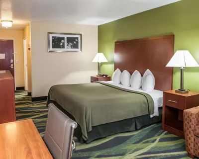 Quality Inn & Suites South Bend Airport