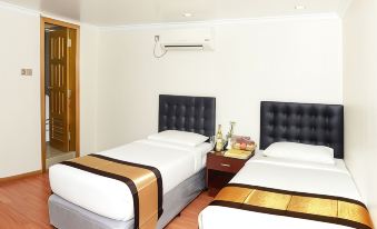 3. Hotel Bo..