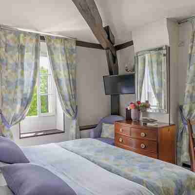 Logis Château Bellevue Rooms