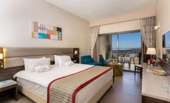 Ramada Olivie Nazareth