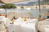 Hotel Croatia - breakfast
