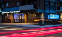 Ottawa Embassy Hotel & Suites Hoteles en Ottawa