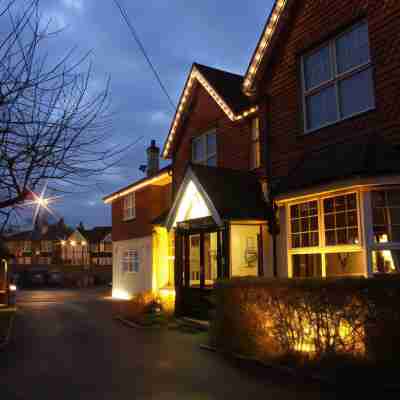 Corner House Hotel Gatwick with Holiday Parking Hotel Exterior