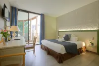 Au Grand Hôtel de Sarlat Hôtels à : Marquay