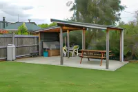 Bairnsdale Main Motel - Motels