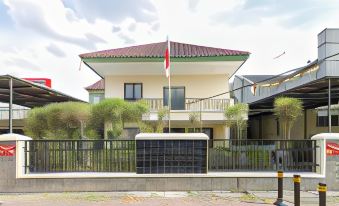 Urbanview Roemah Tebet by RedDoorz