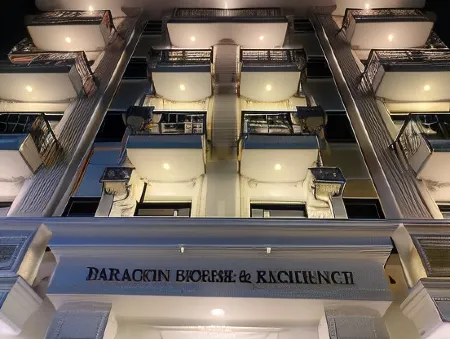 Paragon House and Residence