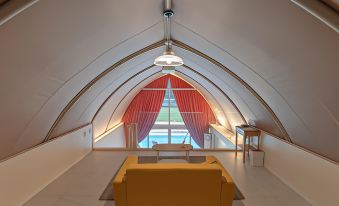 Luxury Glamping Lapine