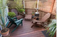 Charles Bass House Bed & Breakfast فنادق في South Boston