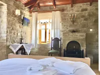 Sari KEÇİ TAŞ Otel Hotels in Gokceada