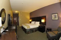 Holiday Inn Express & Suites Baton Rouge North by IHG
