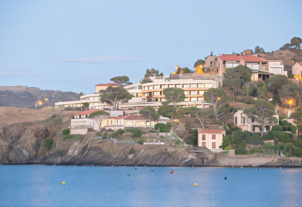 hotel overview picture