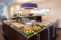 Hotel am Schlosspark Garni - breakfast