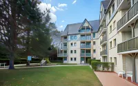 Residence Pierre & Vacances les Embruns Hotels in Benerville-sur-Mer