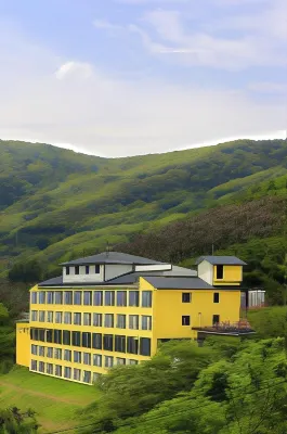 Tai-An Cingjing Hostel Hotels in Zhushan Town