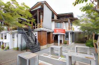 Wisma Djokorio Syariah Hotels in Wringinanom