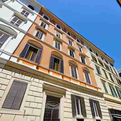 Redseven Rome Apartments Hotel Exterior