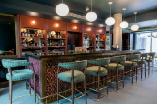 Cenica Porto Hotel, Curio Collection by Hilton