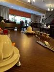 Queenswood Hotel - parking
